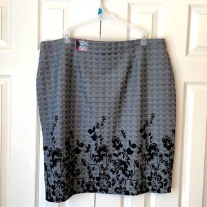 Print Checkered Stretch Skirt 18/20